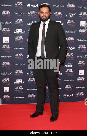 Azeem Rafiq nimmt bei der Battersea Evolution in London, Großbritannien, an den Sport Industry Awards Teil. Stockfoto