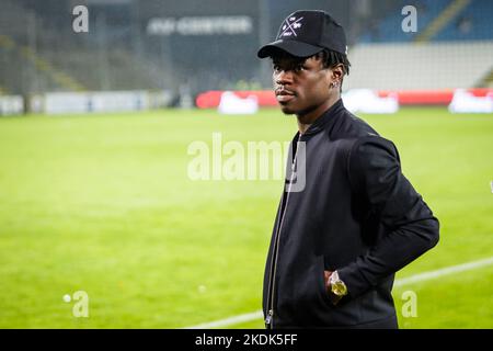 Odense, Dänemark. 06.. November 2022. Emmanuel Sabbi (11) von ob vor dem Superliga-Spiel 3F zwischen Odense Boldklub und Broendby IF im Nature Energy Park in Odense. (Foto: Gonzales Photo/Alamy Live News Stockfoto