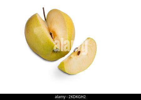 Reifer gelber Apfel auf weißem Hintergrund. Isolieren. Platz kopieren Stockfoto