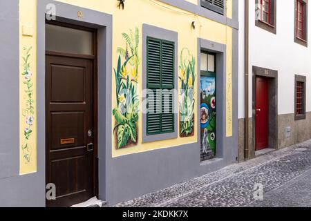 Blick auf die Straße um Funchal, Madeira, Portugal. Stockfoto