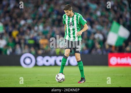 Edgar Gonzalez von Real Betis während des Fußballspiels der spanischen Meisterschaft La Liga zwischen Real Betis und dem FC Sevilla am 6. November 2022 im Benito Villamarin-Stadion in Sevilla, Spanien - Foto: Joaquin Corchero/DPPI/LiveMedia Stockfoto