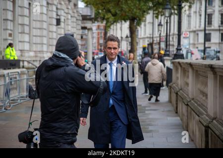 London, England, Großbritannien. 7.. November 2022. GAVIN WILLIAMSON, Minister ohne Portfolio, wird in Whitehall gesehen. (Bild: © Tayfun Salci/ZUMA Press Wire) Bild: ZUMA Press, Inc./Alamy Live News Stockfoto