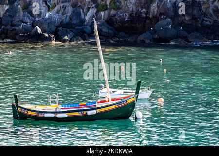 Baía de Câmara de Lobos, Camara de Lobos, Madeira, Portugal, Stockfoto