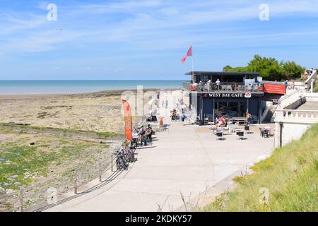 West Bay Cafe and Finbars Restaurant, Westgate Bay, Westgate on Sea, Kent, England, UK Stockfoto