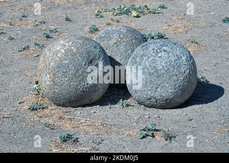 Steinkanonenkugel, St. Lucy oder Fort Saint Luzia aus dem 17.. Jahrhundert, Elvas, Alentejo, Portugal Stockfoto