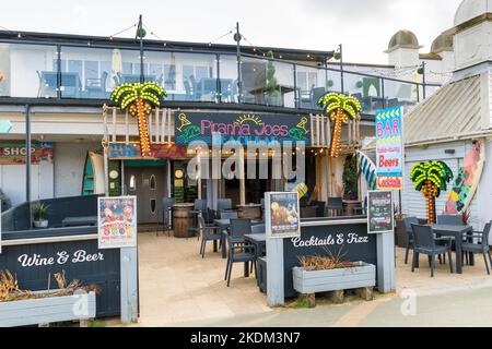 Piranha Joes Beach Bar Claremont Pier Lowestoft Seafront 2022 Stockfoto