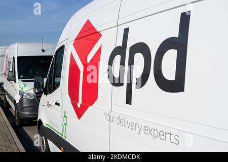 Elektrische Lieferwagen DPD Mercedes-Benz Sprinter Stockfoto