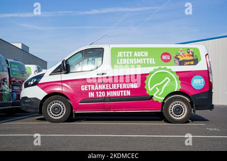 flaschenpost.de Ford Transit Lieferwagen Stockfoto