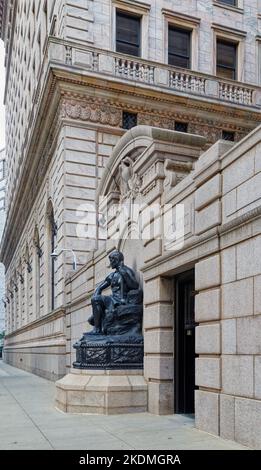 Eingang zur Federal Reserve Bank of Cleveland Superior Avenue. Stockfoto