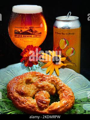 Eine hausgemachte Bierbrezel von The Breaker Brewing Company 787 E Northampton St Wilkes-Barre Township PA, US 18702 Stockfoto