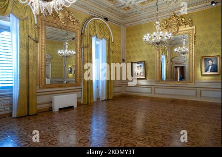 Villa Mimbelli, Giovanni Fattori Bürgermuseum, eines der schönen Villa Wohnzimmer. Stockfoto