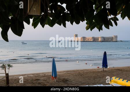 Mersin, Türkei - 24. August 2021: Kizkalesi oder Maiden Castle in der Nähe von Mersin Stockfoto