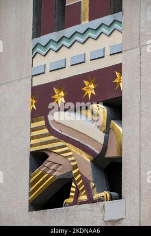 Detail aus dem Relief „die Geschichte der Menschheit“ im Rockefeller Center, New York City, USA Stockfoto