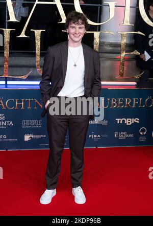 München, Deutschland. 07.. November 2022. Elliot Courtiour, Schauspieler, kommt zur deutschen Premiere des Films 'die Zauberflöte - das Vermächtnis der Zauberflöte'. Quelle: Sven Hoppe/dpa/Alamy Live News Stockfoto