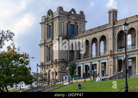 London, Großbritannien - Oktober 10. 2014: Alexandra Palace bekannt als Ally Pally im Alexandra Park. Stockfoto