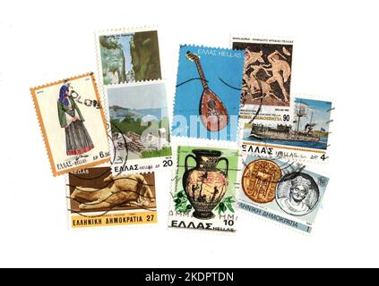 Eine Montage von antiken Briefmarken aus Griechenland auf weißem Hintergrund. Stockfoto