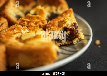 Scheiben Weihnachtskuchen aus der Nähe Stockfoto