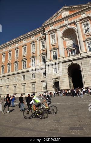 Der barocke Königspalast von Caserta / Reggia di Caserta aus dem 18.. Jahrhundert, Italien. Stockfoto