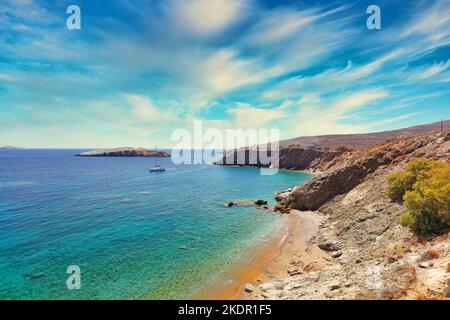 Die Strände von Vitsentzou und Pountaki auf der Insel Folegandros, Griechenland Stockfoto