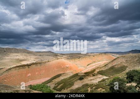 Halbiert Landschaft in der Umgebung von David Gareja Kloster Komplex in Kacheti Region von Ost-Georgien Stockfoto