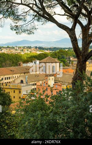 Blick auf Rom von der Passegiatta del Gianicolo. Stockfoto