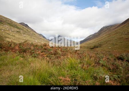 CIR Mhor steigt über Glen Rosa auf der Isle of Arran North Ayrshire Schottland Stockfoto