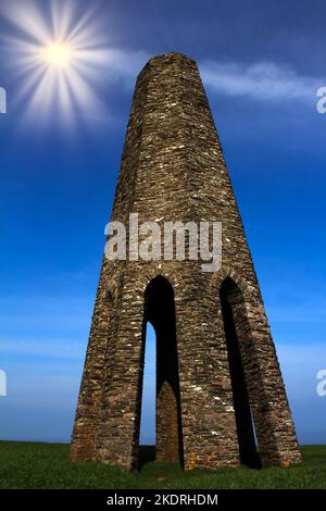 Day Mark Tower an der Küste von South Devon, um den Eingang zum River Dart & Dartmouth aus dem 19.. Jahrhundert zu zeigen. Stockfoto