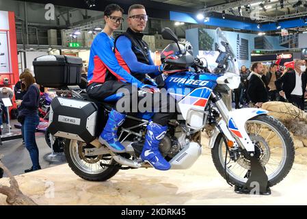 Mailand, Italien. 8. November 2022, Aprila Tuareg Credit: Roberto Tommasini/Alamy Live News Stockfoto