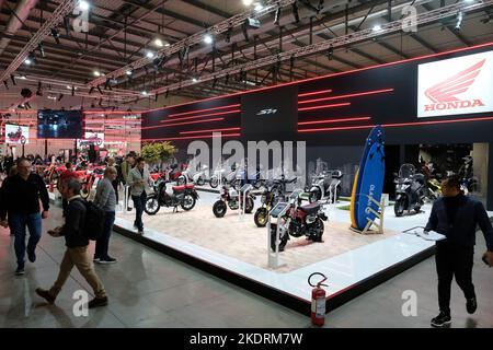 Mailand, Italien. 8. November 2022, Honda Messestand auf der EICMA 79., Internationale Messe für Motorrad und Fahrrad in Mailand, 8. November 2022, Mailand, Italien. Quelle: Roberto Tommasini/Alamy Live News Stockfoto