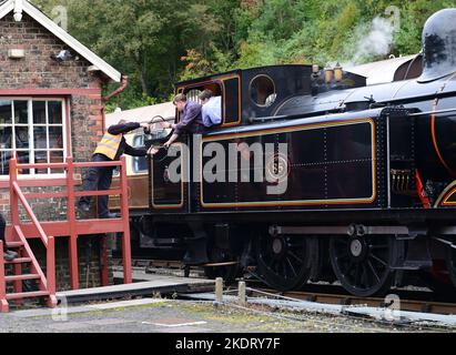 Taff-Bahnlinie O2, Baureihe 0-6-2T Lokomotive Nr. 85 am Bahnhof Goathland, North Yorkshire Moors Railway im September 2022. (Siehe Hinweis). Stockfoto