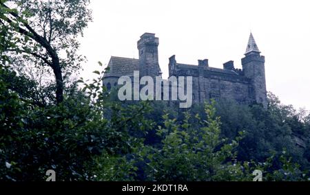 Alton Castle, Staffordshire, von wo aus die heute nicht mehr existierende Churnet Valley Railway einst betrieben wurde. 1979 Foto von Tony Henshaw Stockfoto