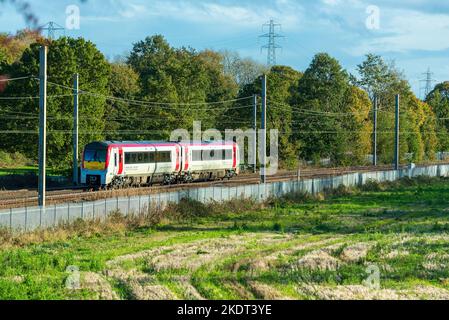 Transport für Wales Diesel-Mehreinheit der Klasse 175 nummeriert 007 gesehen Richtung Süden auf der West Coast Main Line in Winwick. Stockfoto