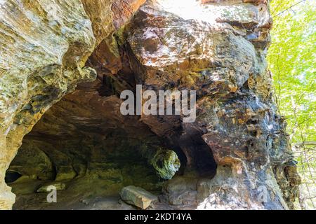 Wandern auf dem Alum Cove Trail in Arkansas Stockfoto