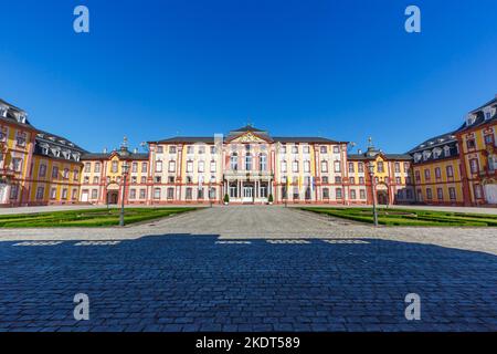 Bruchsal, Deutschland - 30. Juni 2022: Schloss Bruchsal Barockschloss Reise Architektur In Bruchsal, Deutschland. Stockfoto