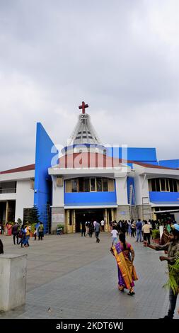 Bangalore, Karnataka, Indien - 09 2022. Oktober: Wunderschöne Aussicht auf den Jesusschrein. Das Hotel liegt in Vivek Nagar in Bangalore. Römisch-katholische Kirche. Mus Stockfoto