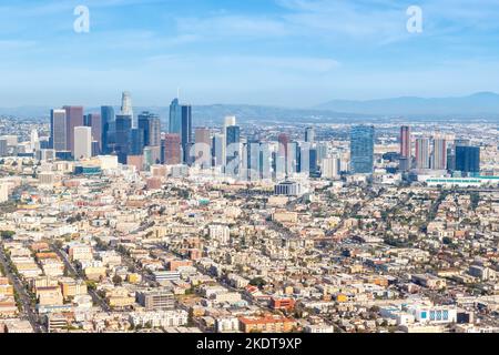 Los Angeles, USA - 14. April 2019: Downtown Skyline City Building Aerial View in Los Angeles, USA. Stockfoto