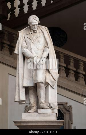 Italien, Lombardei, Mailand, Courtyrard von Brera, Carlo Ottavio Castiglioni Statue von Antonio Galli Bildhauer Datum 1855 Stockfoto