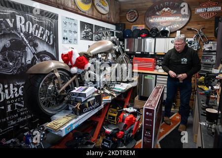 Das Unternehmen Jolly Roger mit Sitz in Bovey Tracey, Devon, Großbritannien, liefert hochwertiges Harz und 3D lebensgroße Modelle, Figuren und Repliken. Stockfoto