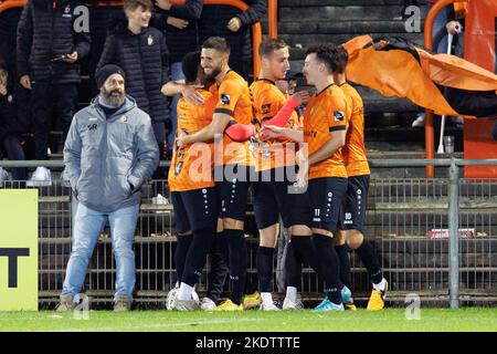 Deinze's Dylan De Belder feiert nach dem Tor während eines Croky Cup 1/16-Finalspiels zwischen KMSK Deinze und KAS Eupen, in Deinze, Dienstag, 08. November 2022. BELGA FOTO KURT DESPLENTER Stockfoto