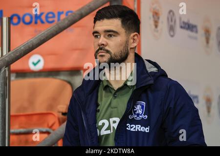 Blackpool, Großbritannien. 08.. November 2022. Alex Mowatt #4 von Middlesbrough während des Sky Bet Championship Spiels Blackpool vs Middlesbrough in Bloomfield Road, Blackpool, Großbritannien, 8.. November 2022 (Foto von Mark Cosgrove/News Images) in Blackpool, Großbritannien am 11/8/2022. (Foto von Mark Cosgrove/News Images/Sipa USA) Quelle: SIPA USA/Alamy Live News Stockfoto