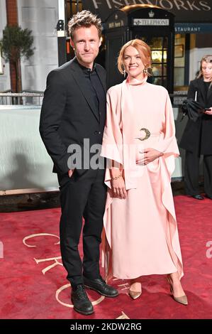 London, Großbritannien. 8.. November 2022. Erin Richards besucht Netflix präsentieren die Welt permiere - die fünfte Staffel von The Crown im Theatre Royal, Drury Lane, am 8. November in London, Großbritannien. Stockfoto