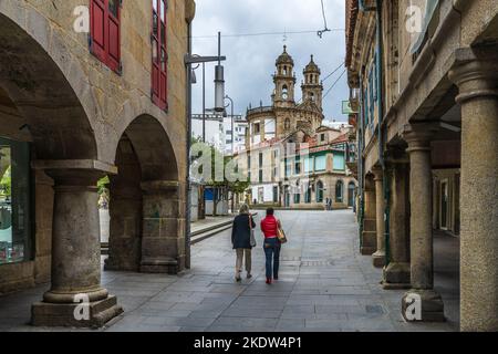 Pontevedra, Spanien, 9. Oktober 2022. Straße der Stadt Pontevedra, in Galicien, Spanien Stockfoto