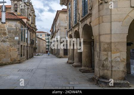 Pontevedra, Spanien, 9. Oktober 2022. Straße der Stadt Pontevedra, in Galicien, Spanien Stockfoto