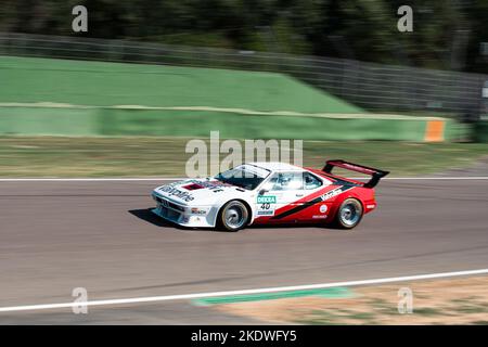 BMW M1 Oldtimer-Rennen auf der Strecke altmodischen Motorsport. Imola, Italien, juni 18 2022. DTM Stockfoto