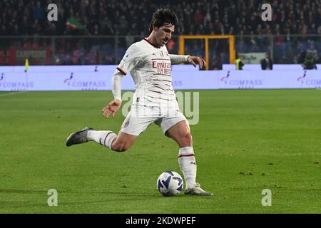 Cremona, Italien. 08. Nov, 2022. sandro tonali (mailand) während US Cremonese gegen AC Mailand, italienische Fußballserie A Spiel in Cremona, Italien, November 08 2022 Quelle: Independent Photo Agency/Alamy Live News Stockfoto