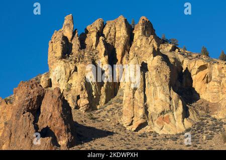 Smith Rocks vom North Point Trail, Smith Rock State Park, Oregon Stockfoto