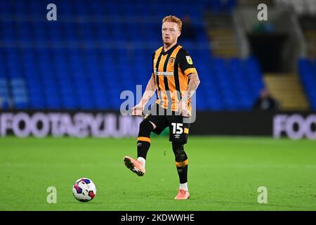 Cardiff, Großbritannien. 08.. November 2022. Ryan Woods #15 von Hull City während des Sky Bet Championship-Spiels Cardiff City gegen Hull City im Cardiff City Stadium, Cardiff, Großbritannien, 8.. November 2022 (Foto von Ashley Crowden/News Images) in Cardiff, Großbritannien am 11/8/2022. (Foto von Ashley Crowden/News Images/Sipa USA) Quelle: SIPA USA/Alamy Live News Stockfoto