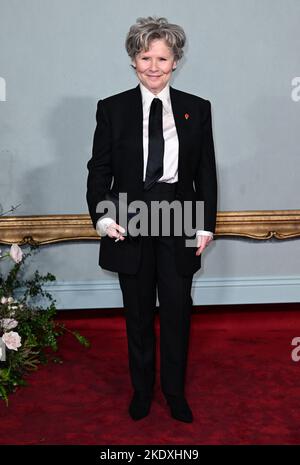 Imelda Staunton bei der Crown, Staffel 5 Weltpremiere, am 8.. November 2022 in London, Großbritannien. Foto von Stuart Hardy/ABACAPRESS.COM Stockfoto