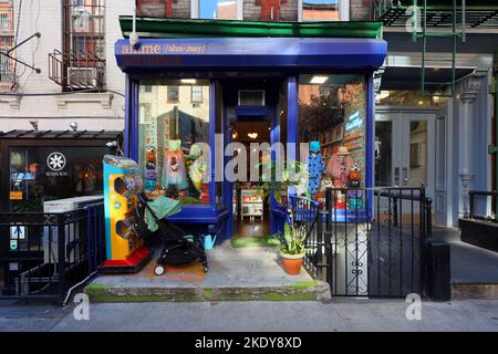 An.mé /ahn-May/, 328 E 9. St, New York, NYC Schaufensterfoto einer Kindermode-Boutique im East Village-Viertel in Manhattan. Stockfoto