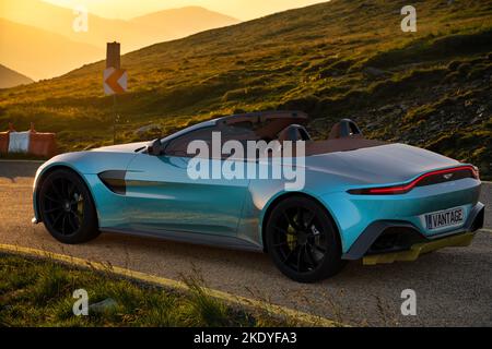 Aston Martin V12 Vantage - ein kleines Coupé mit großem Motor Stockfoto